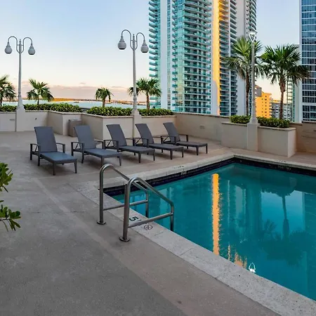 Luxury Accommodations Brickell Miami Exterior photo
